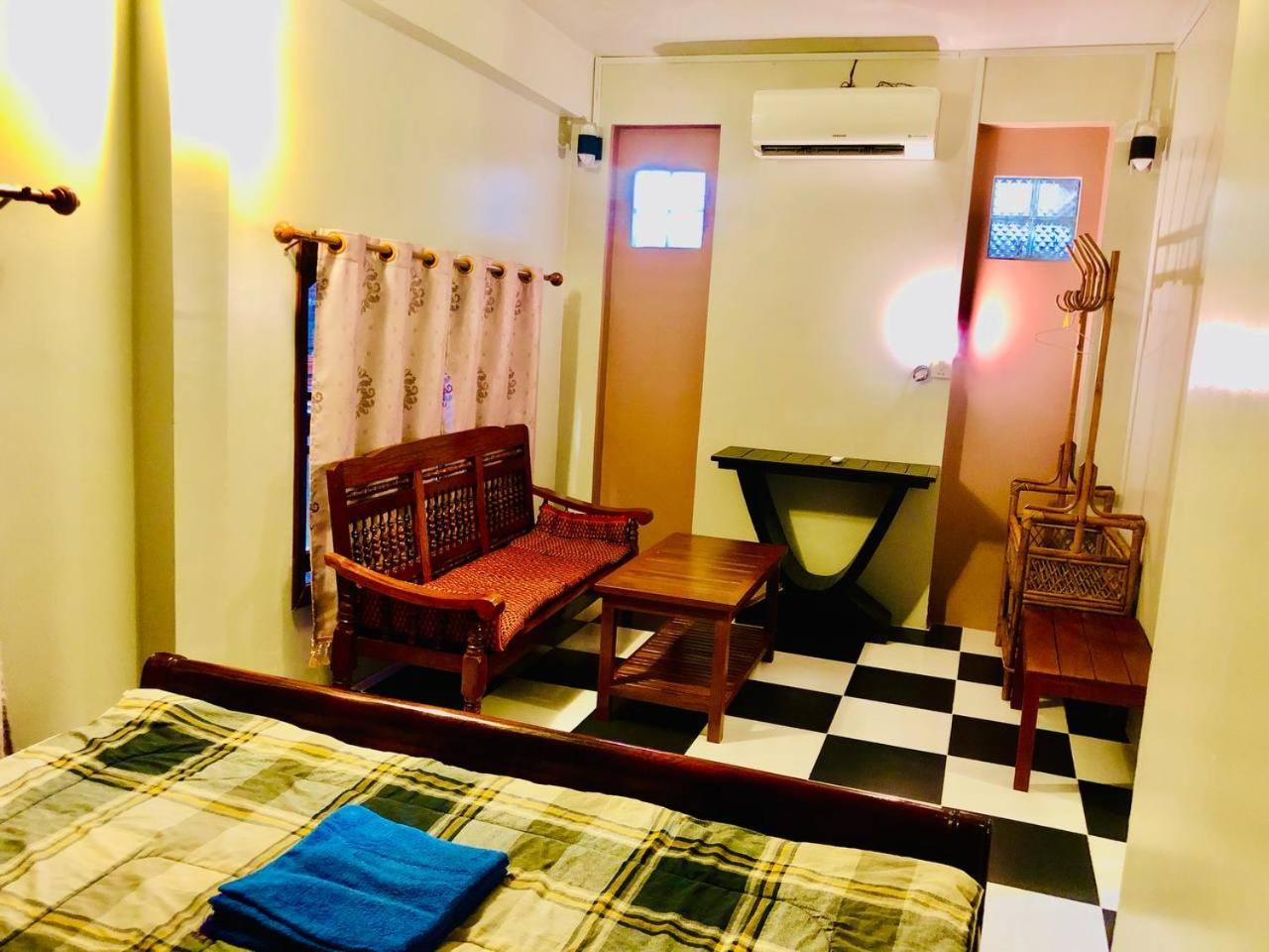 Sihariddh Guesthouse シェムリアップ エクステリア 写真